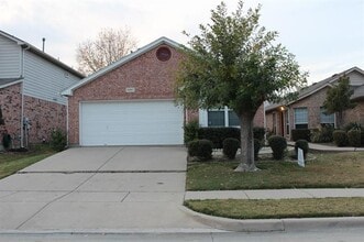 Building Photo - 6361 Geneva Ln