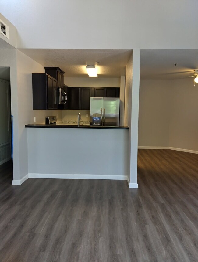 Building Photo - 1019 Dornajo Way