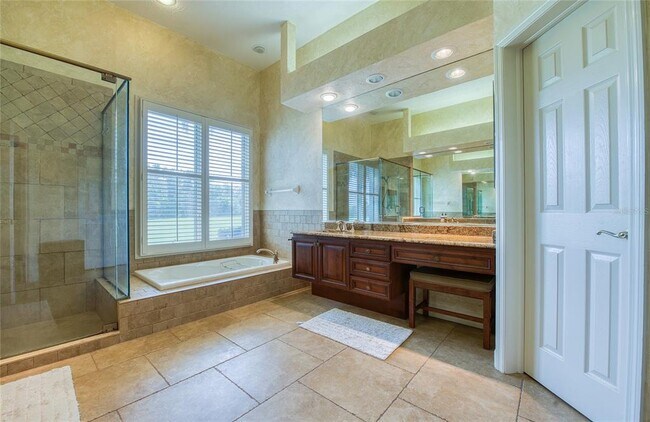 Building Photo - 8736 54th Ave E