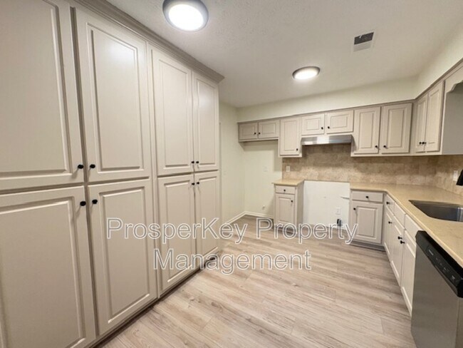 Building Photo - 6354 Old Post Ct