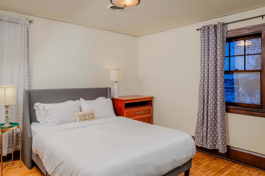 Building Photo - 301 W Wisconsin Ave