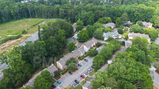 Building Photo - 6413 Wedgewood Trce