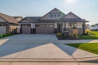 Building Photo - 3 Bed 2 Bath Single Level Morning Side Val...
