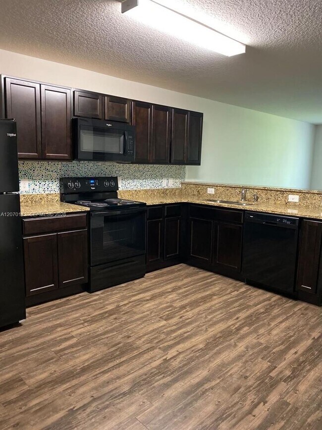 Building Photo - 2238 Caspian Dr