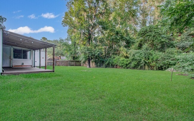 Building Photo - 2554 River Ridge