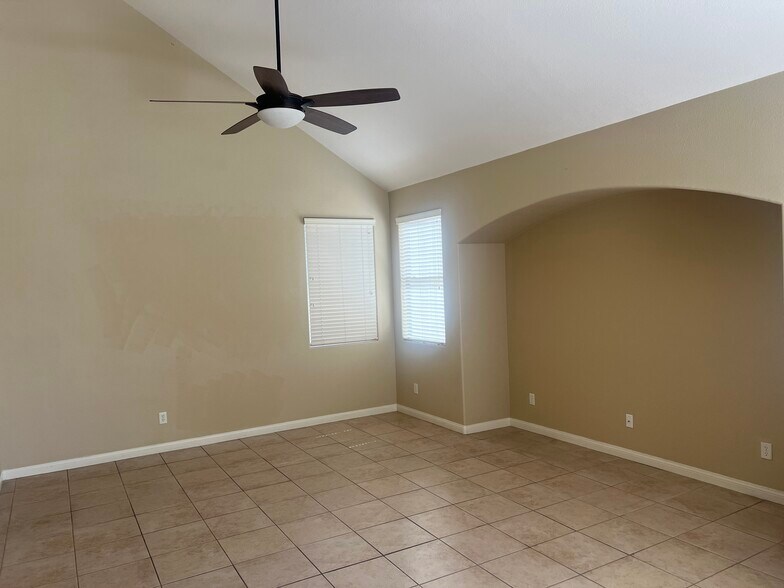Building Photo - 7341 Rietz Canyon st