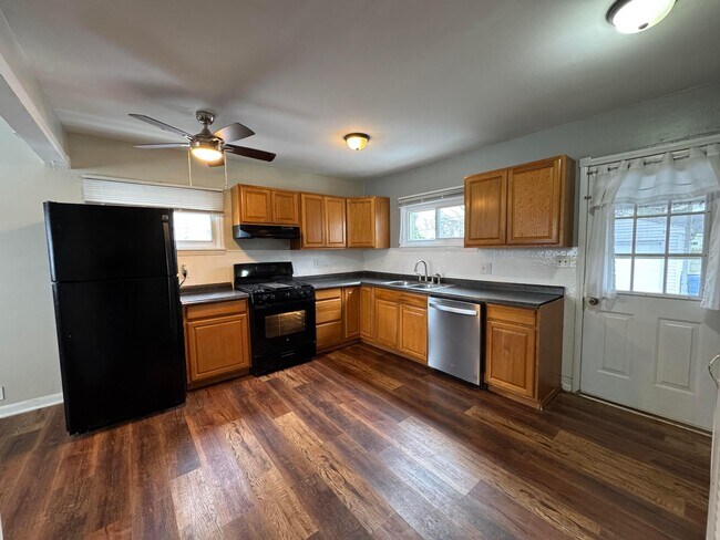 Building Photo - 4105 Elbern Ave