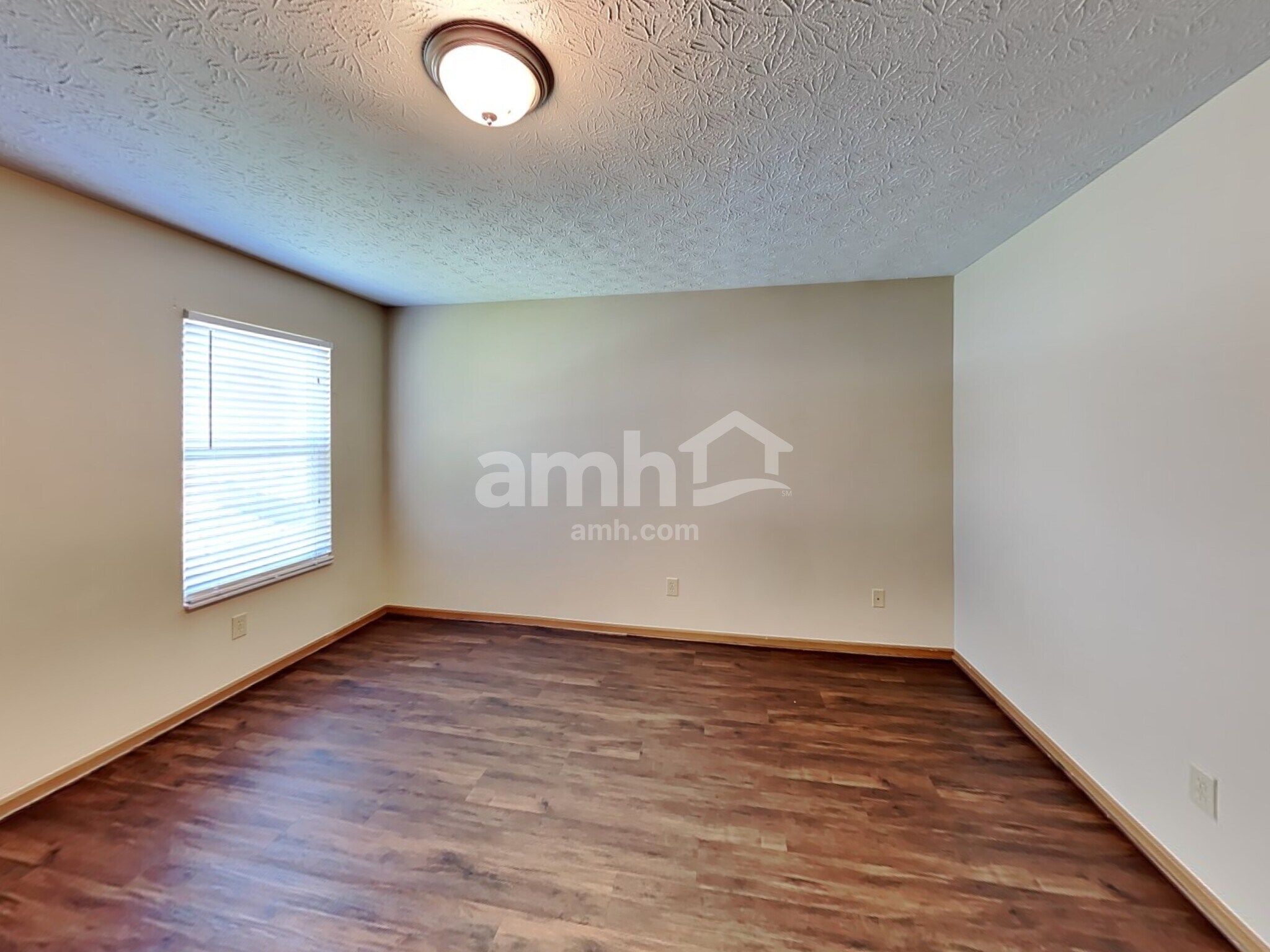 Building Photo - 3862 Liriope St