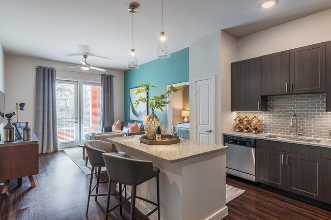 Building Photo - Vantage at Spring Creek