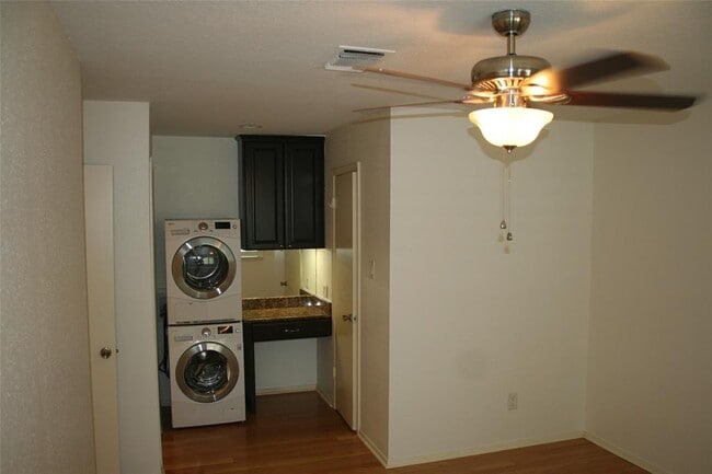 Building Photo - 8210 Bent Tree Rd