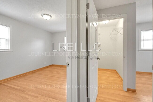 Building Photo - 4007 Blossomwood Dr