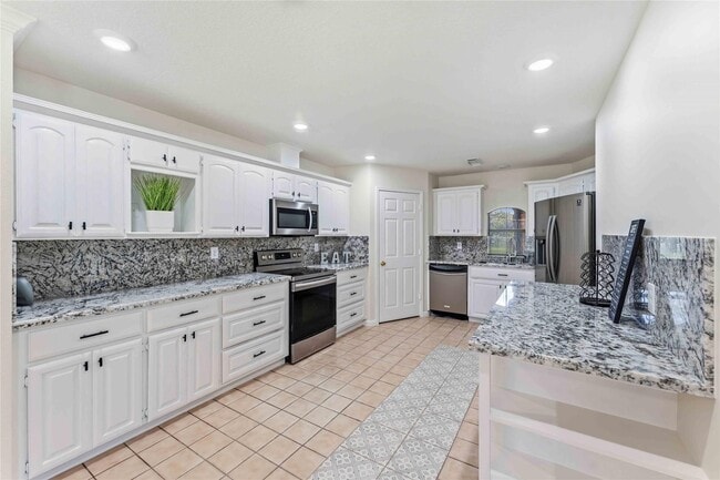 Building Photo - 7825 Hughes Ranch Rd