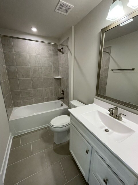 Building Photo - 2356 Elowen Ln