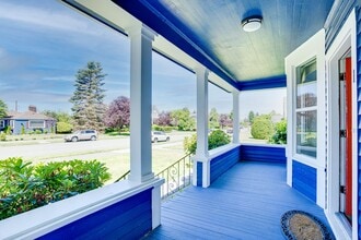 Building Photo - 3221210