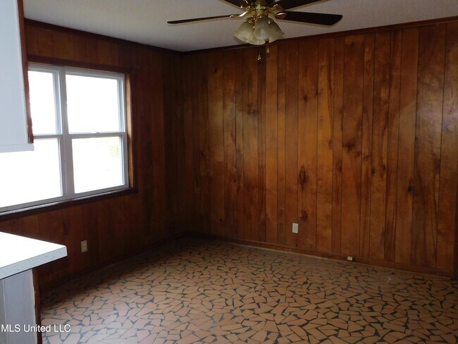 Building Photo - 8349 Cedarbrush Dr