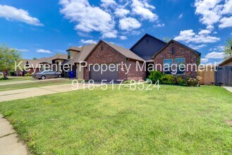 Building Photo - 3 Bed | Bath in Broken Arrow!
