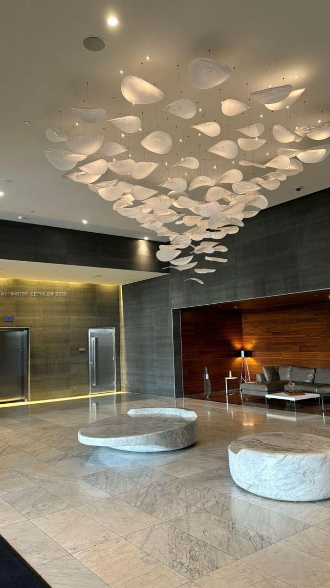 Building Photo - 68 SE 6th St