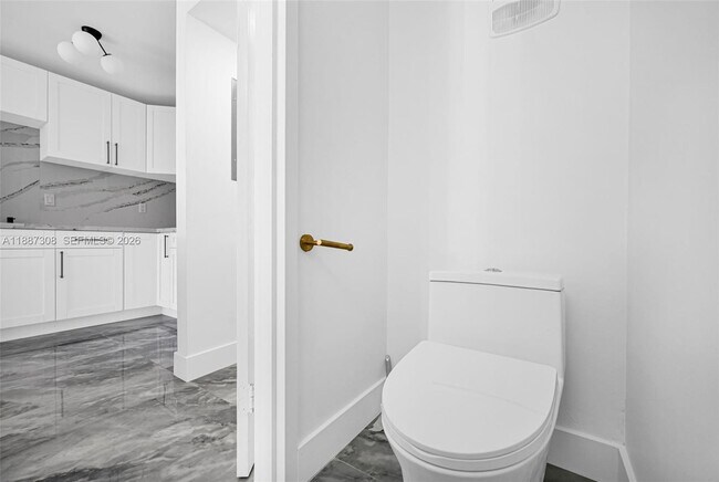 Building Photo - 17800 Atlantic Blvd