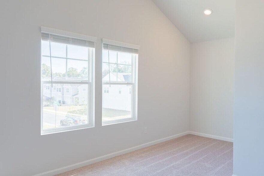 Building Photo - 3180 Alana Ct