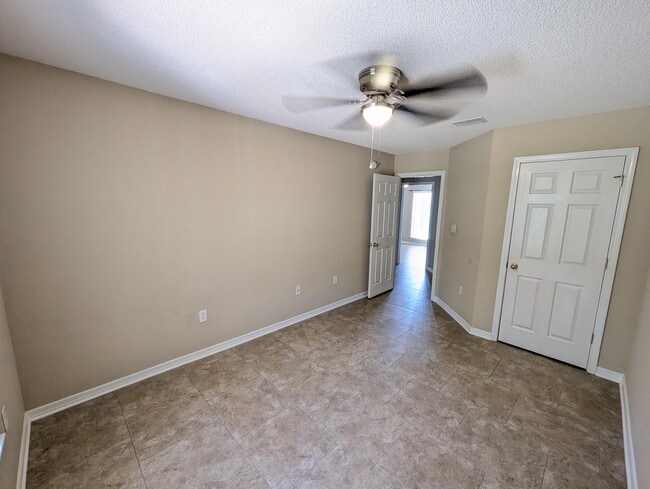 Building Photo - 9708 Parker Lake Cir