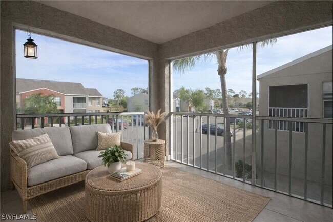 Building Photo - 194 Santa Clara Dr