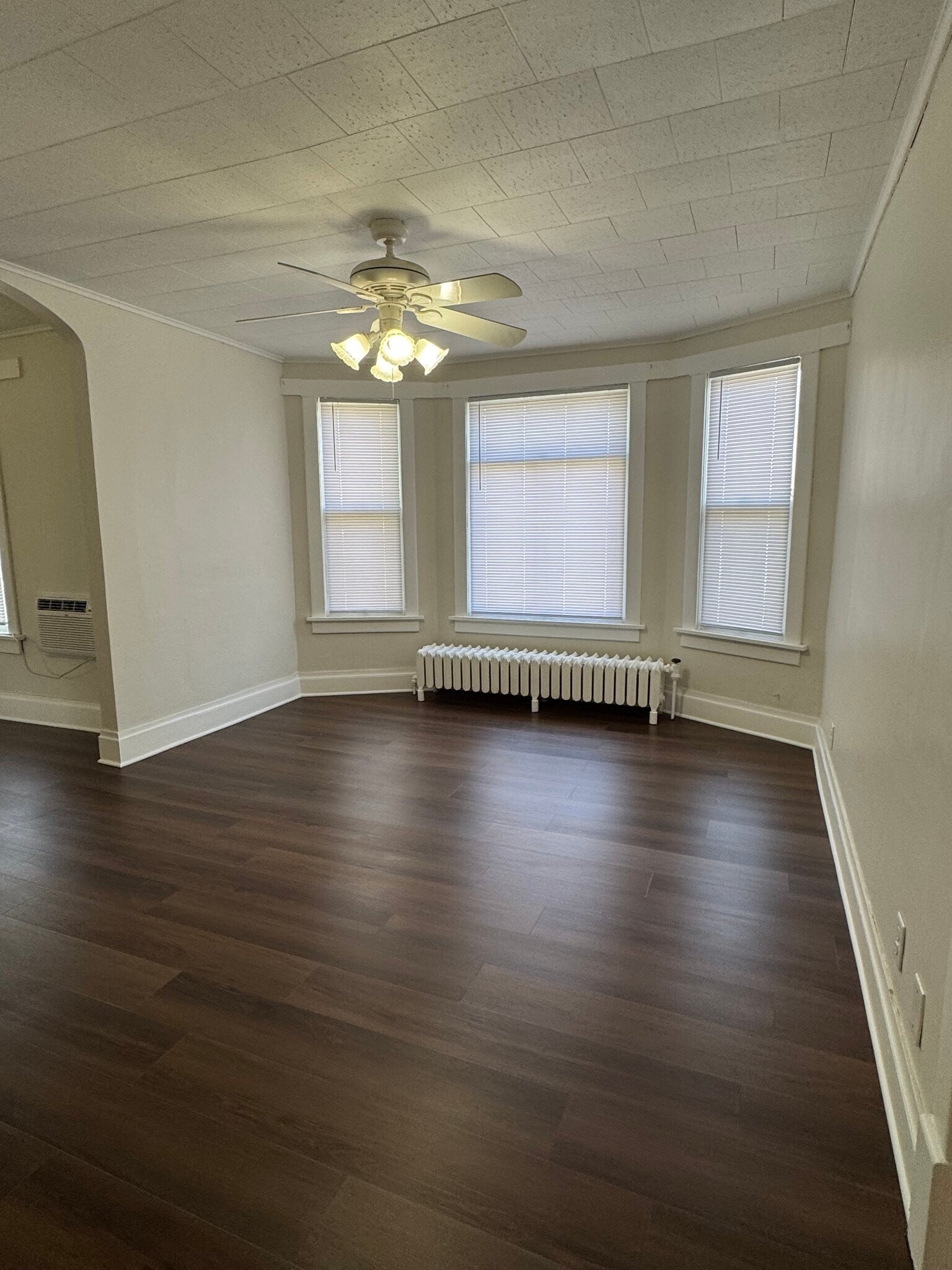 Building Photo - 1210 S Cornelia St