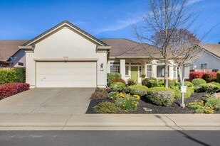 Building Photo - 1144 S Bluff Dr