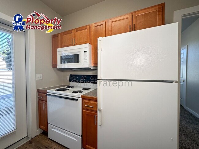 Building Photo - 272 W Mallard Dr