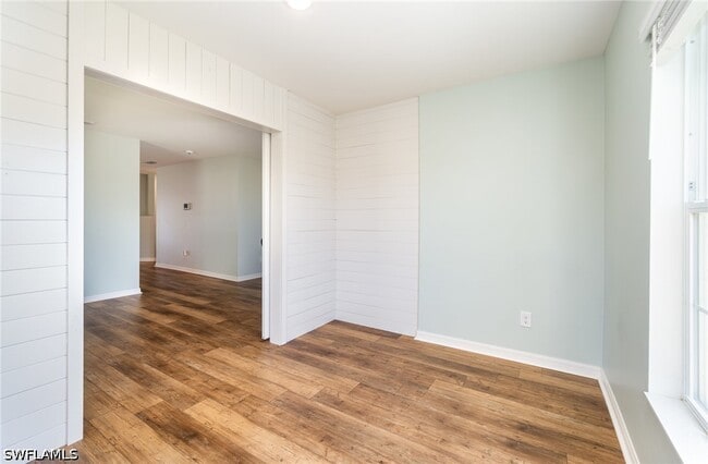 Building Photo - 165 Blackstone Dr