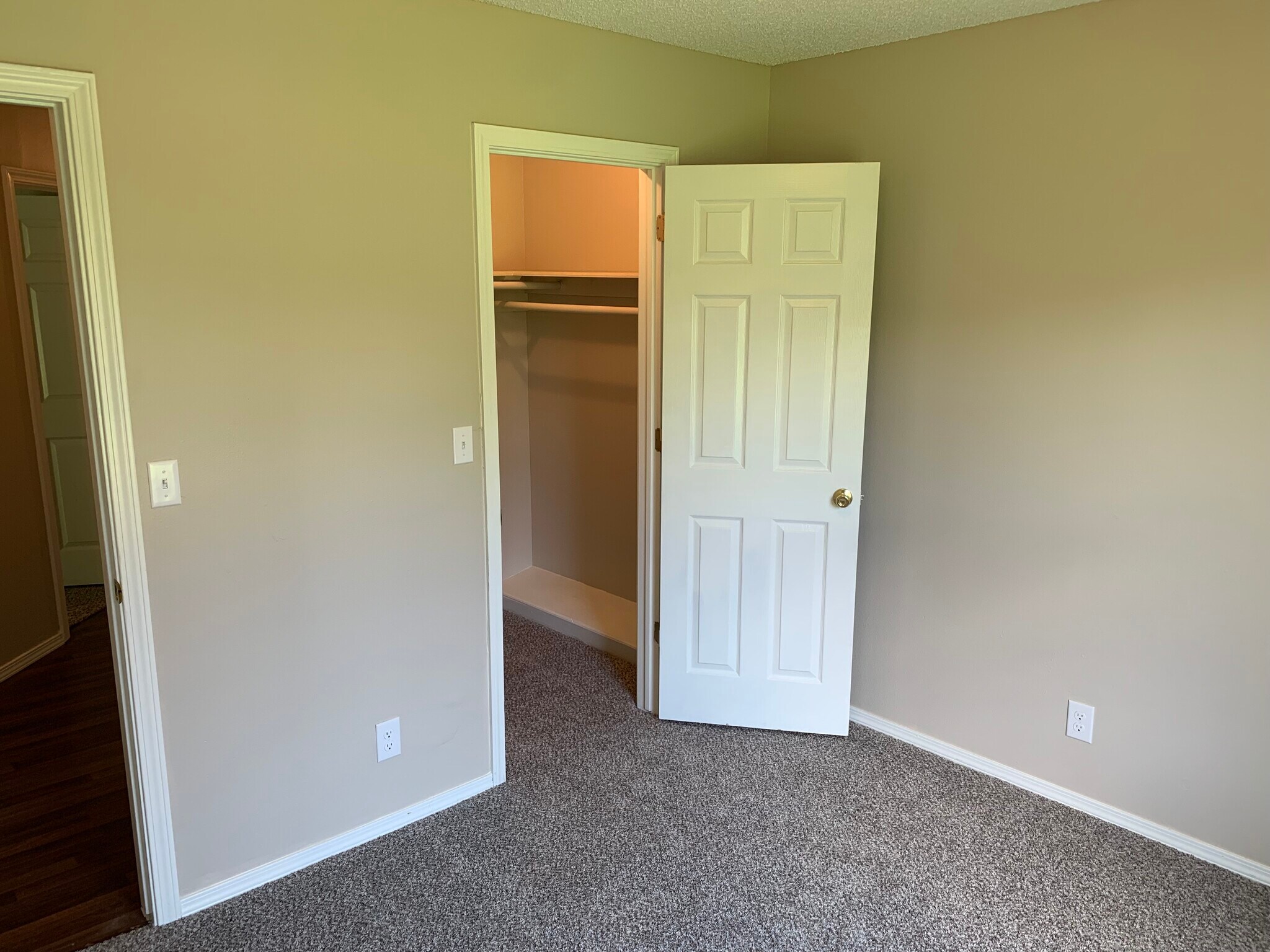 Building Photo - 507A Camellia Dr