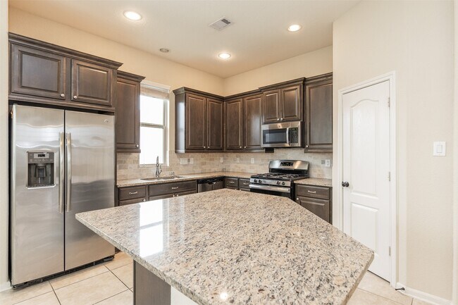 Building Photo - 24943 Blue Mountain Park Ln