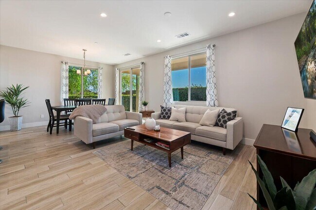Building Photo - 51710 Ponderosa Dr.