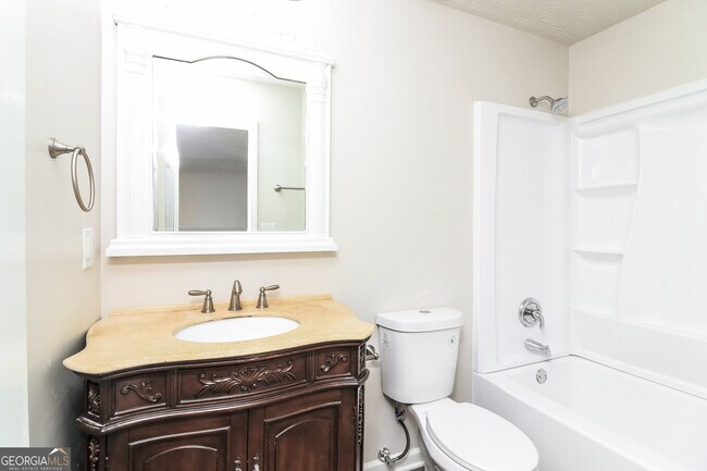 Building Photo - 3521 Stone Ridge Dr