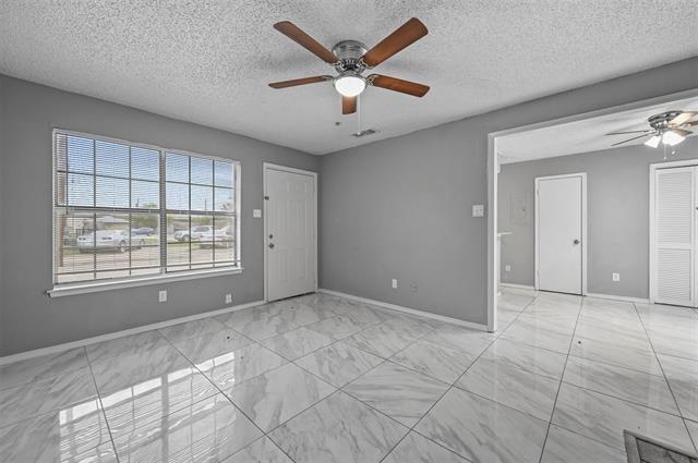 Building Photo - 3034 Tudor Ln