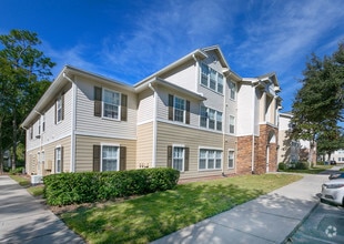 Building Photo - Brookwood Forest