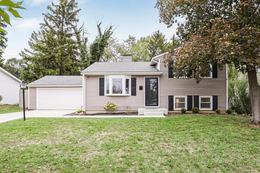 Building Photo - 1062 Oberlin Dr