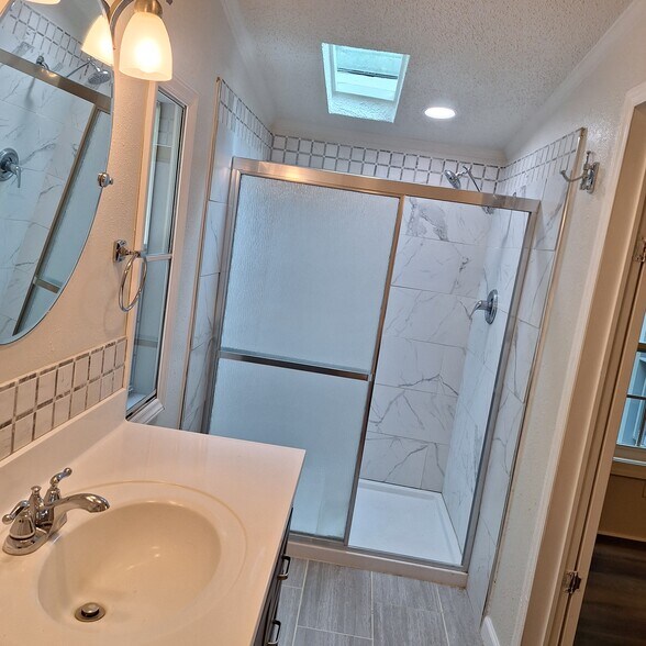Building Photo - 425 Riggans Way