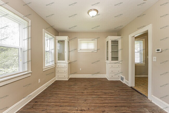 Building Photo - 12808 Kadel Ave