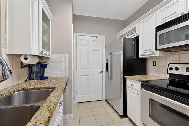 Building Photo - 2344 Southcourt Cir