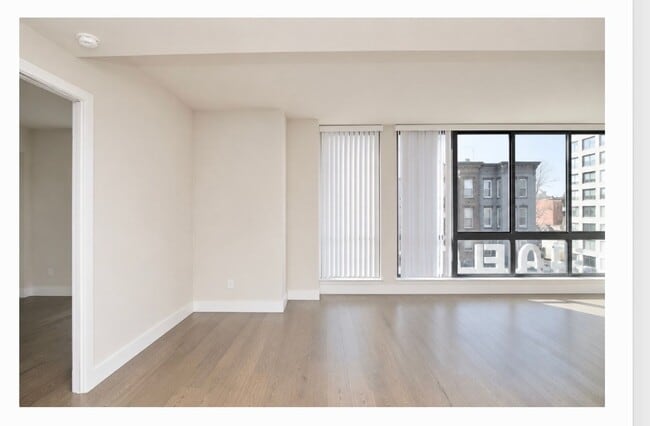 Building Photo - 2 Bedroom 2 Bathroom Modern Condo at The Lexicon, NoMa Neighborhood, Modern Appliances, Covered P...