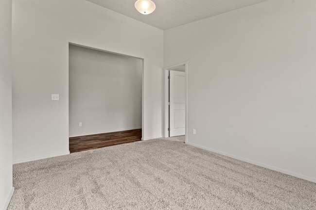 Building Photo - Luxury 3 Bed, 2 Bath Rancher in Spokane Va...