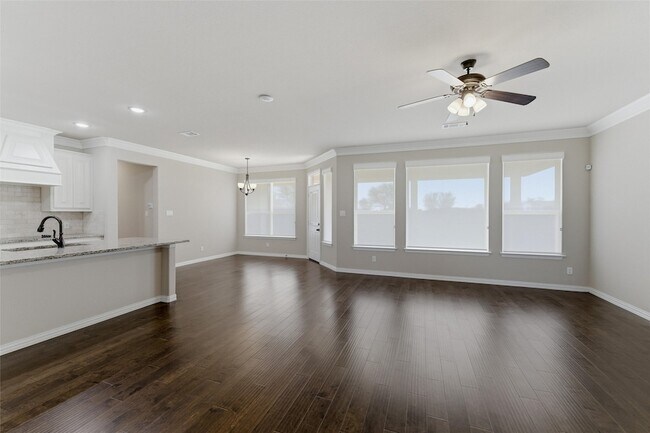 Building Photo - 7437 Aniston Way