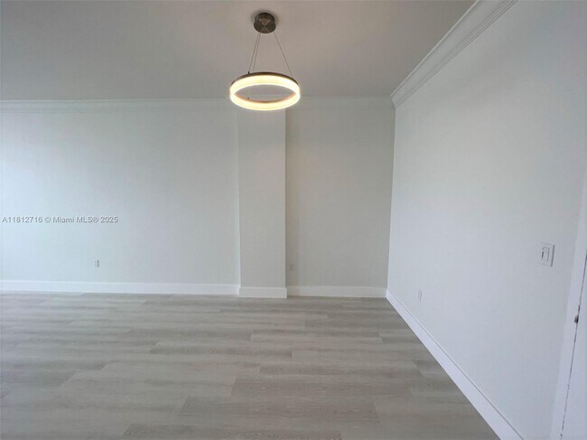 Building Photo - 800 West Ave