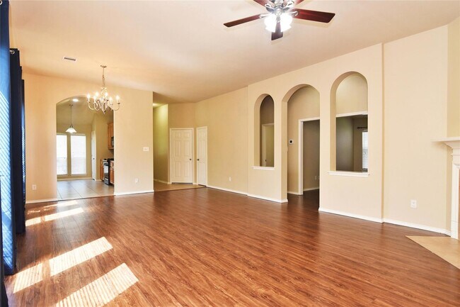 Building Photo - 1827 Vander Wilt Ln