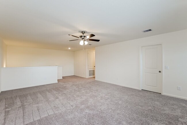 Building Photo - 27210 Clear Breeze Dr
