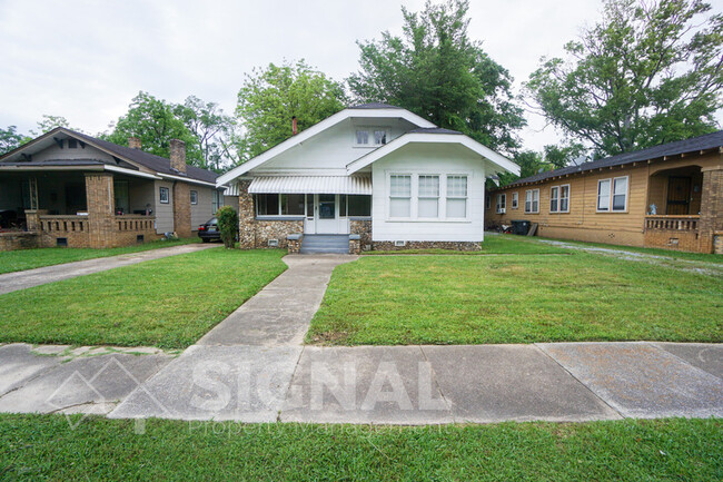 Primary Photo - 7126 1st Ave S