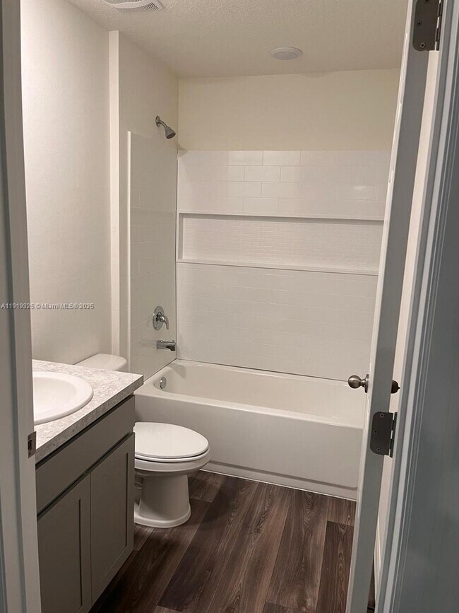 Building Photo - 579 NW North Macedo Blvd