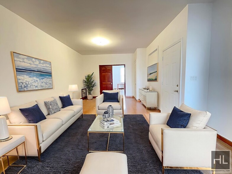 Primary Photo - 3 AVENUE