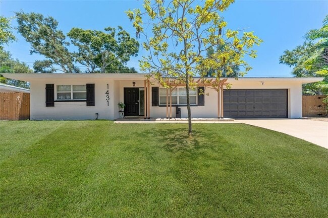 Primary Photo - 1431 San Helen Dr