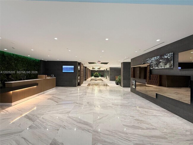 Building Photo - 400 Sunny Isles Blvd
